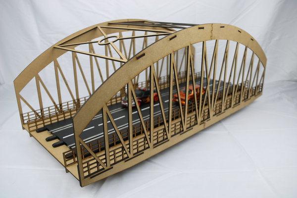 Brücke Carreraschiene für 2 Fahrspuren